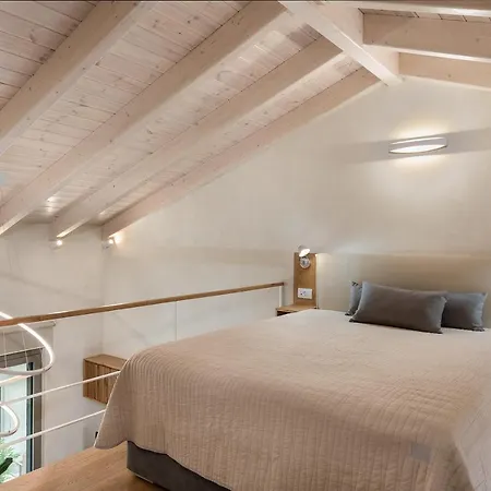 アパート Chania Escapes Loft 50 Meters By The Sea